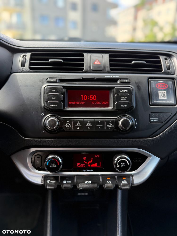 Kia Rio 1.2 Attract - 8