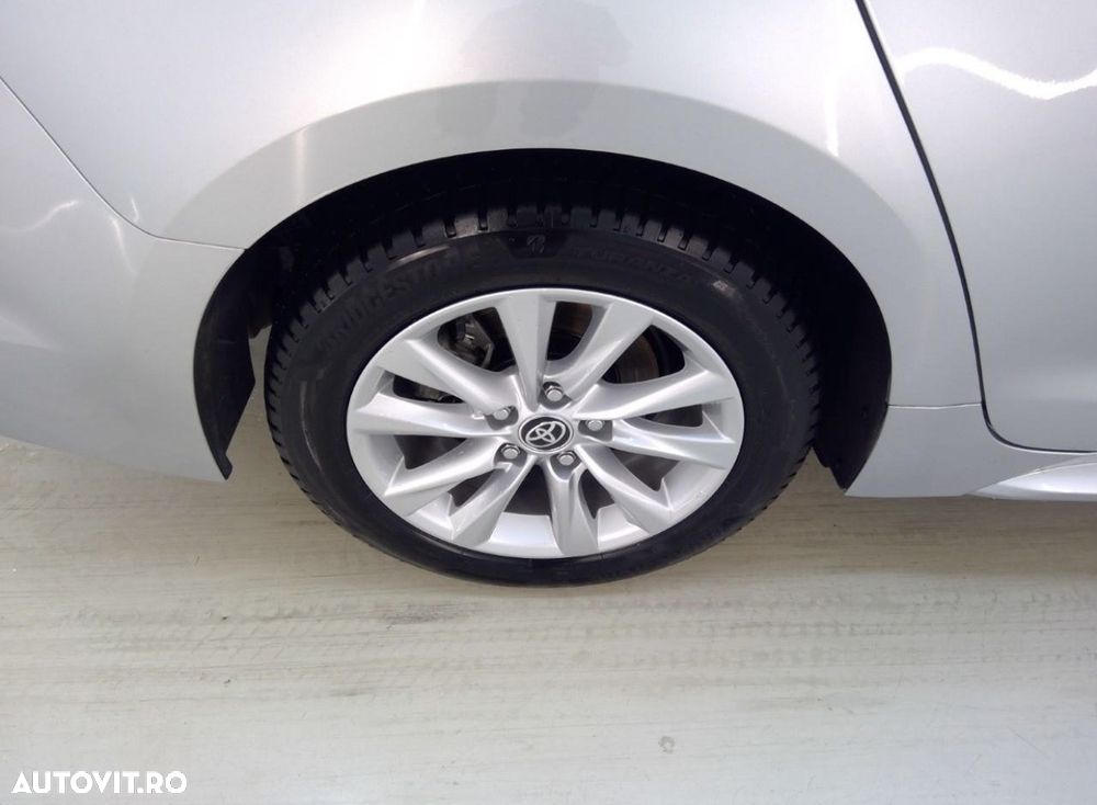 Toyota Corolla 1.8 HSD Business - 7