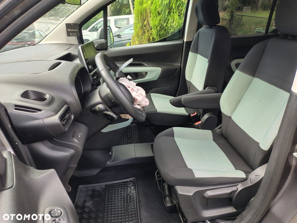 Citroën Berlingo XL PureTech 110 LIVE - 16