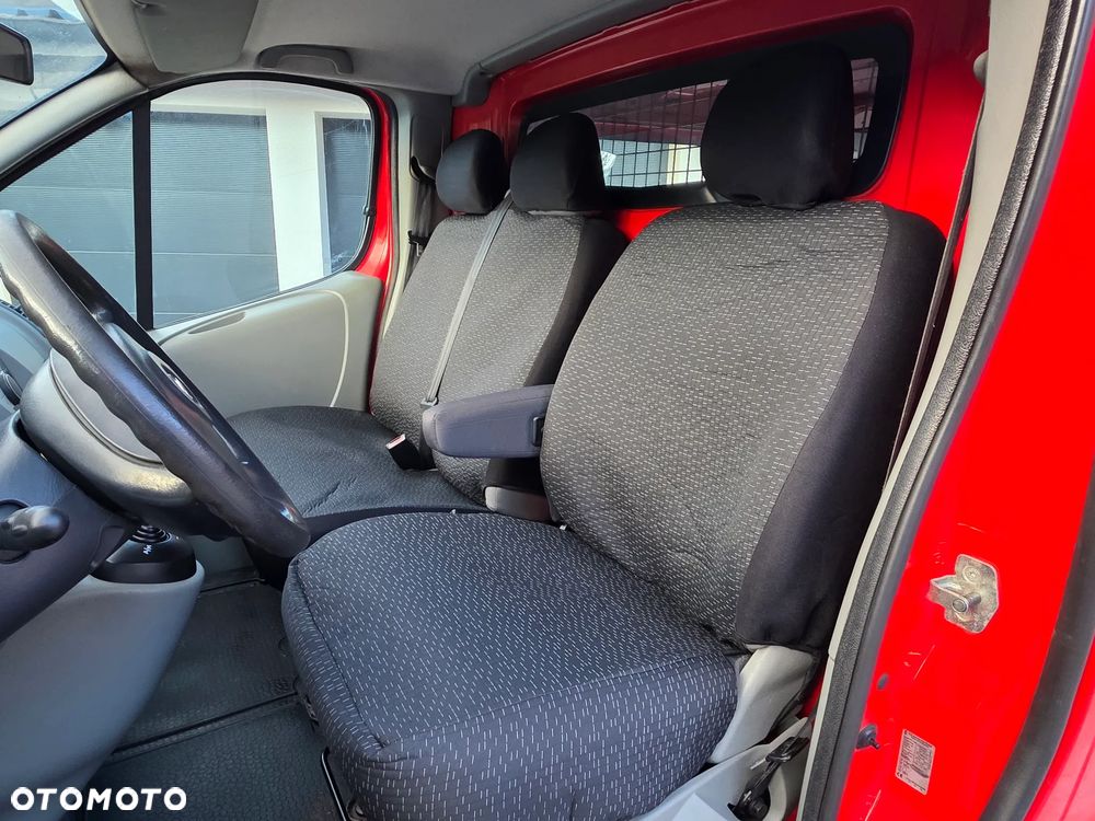 Opel Vivaro - 17