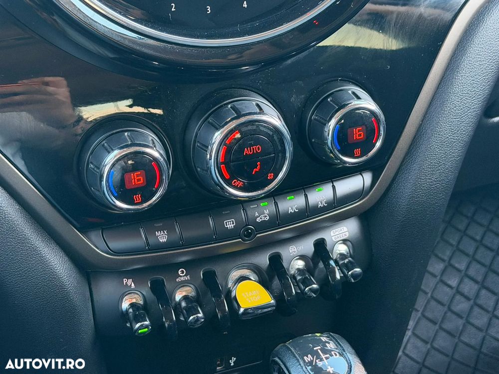 Mini Countryman Cooper SE ALL4 AT - 31