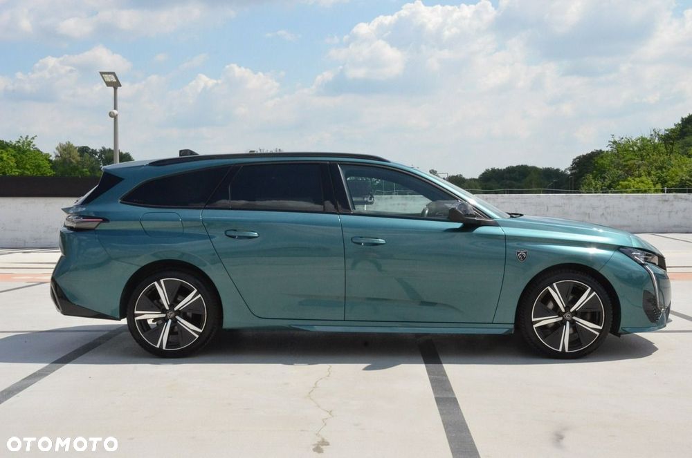 Peugeot 308 BlueHDi 130 EAT8 GT EXCLUSIVE - 8