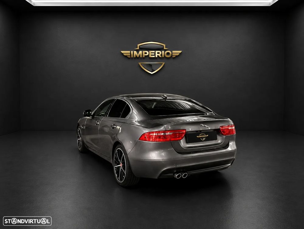 Jaguar XE 20d Aut. Portfolio - 4
