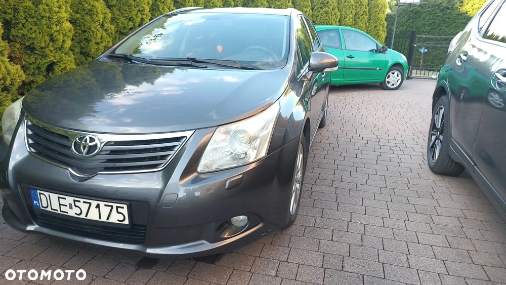 Toyota Avensis 2.0 D-4D Active - 11