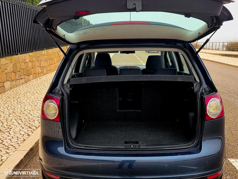 VW Golf Plus 2.0 TDi Confortline - 19