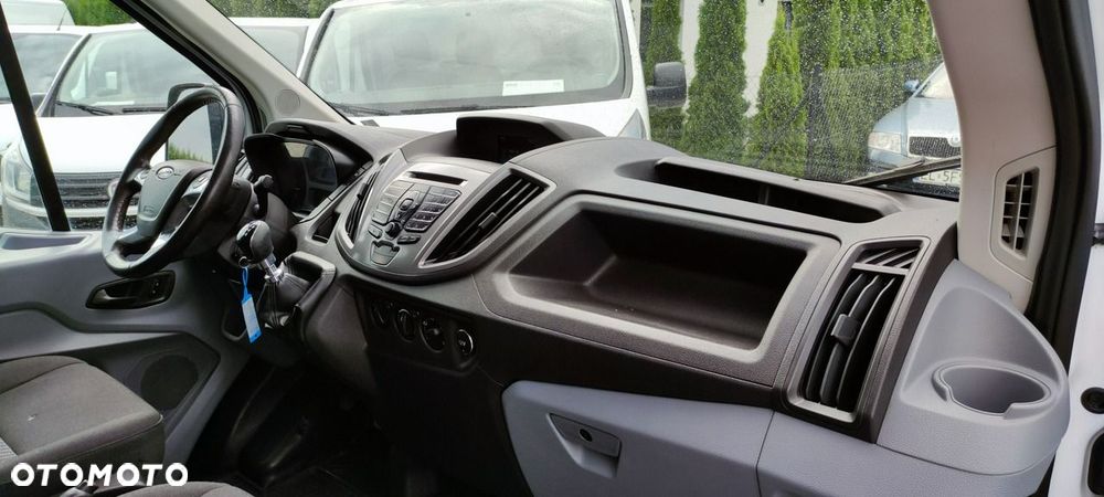 Ford Transit - 22