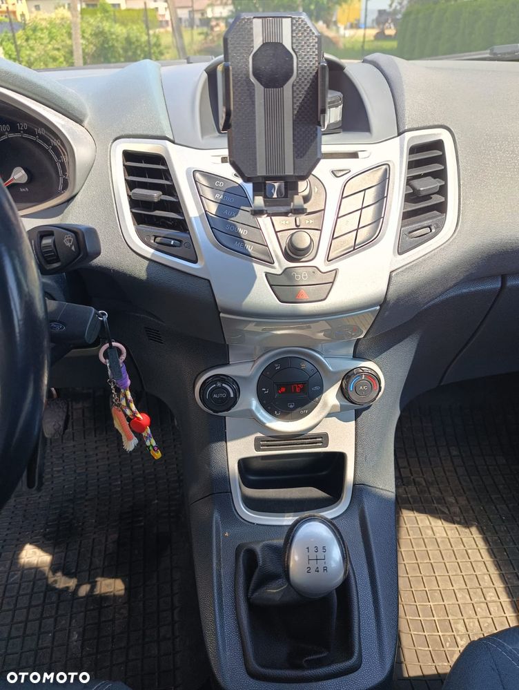 Ford Fiesta 1.6 Ti-VCT Titanium - 6