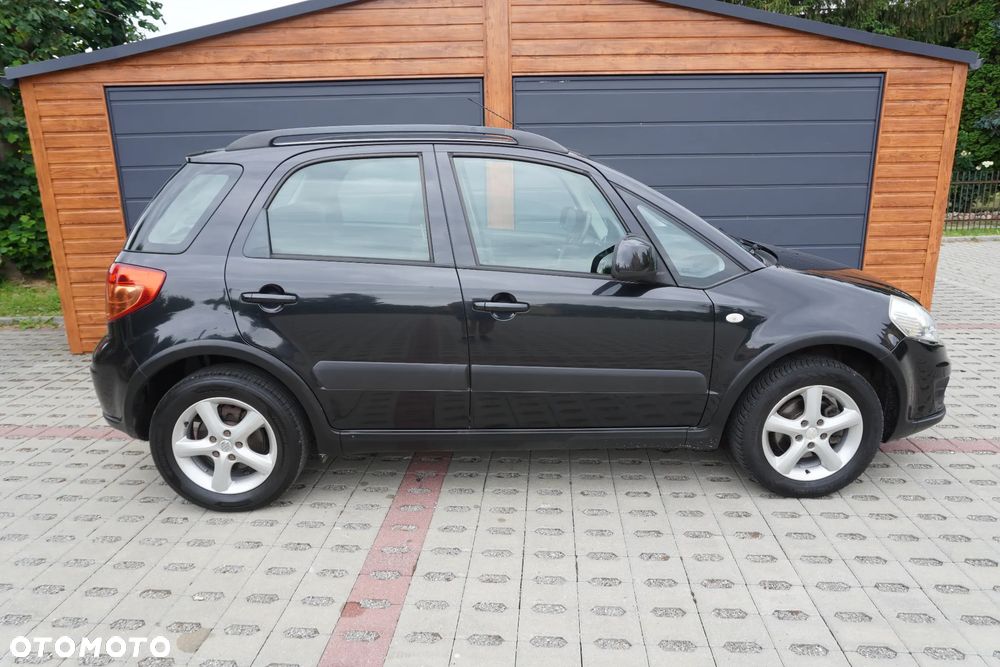 Suzuki SX4 1.6 VVT 4x4 Comfort - 4