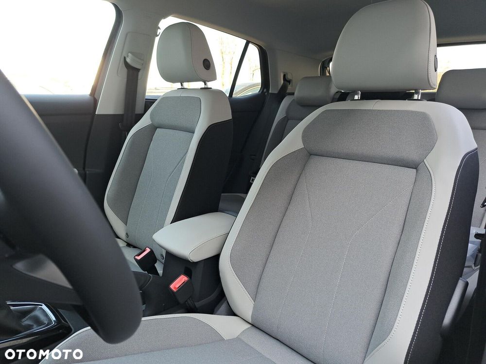 Volkswagen T-Cross - 11