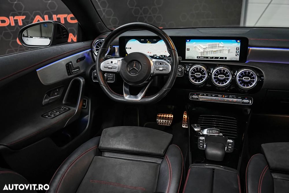 Mercedes-Benz CLA 180 7G-DCT AMG Line Advanced Plus - 26