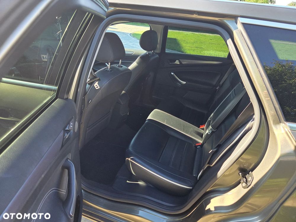 Ford Mondeo 2.0 TDCi Titanium X - 39