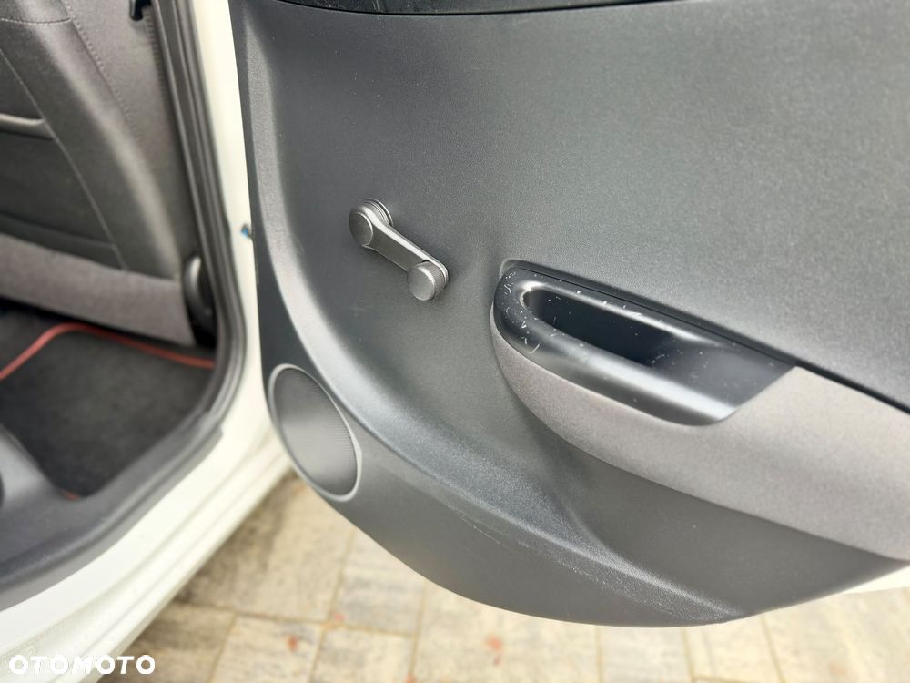 Hyundai i20 - 14