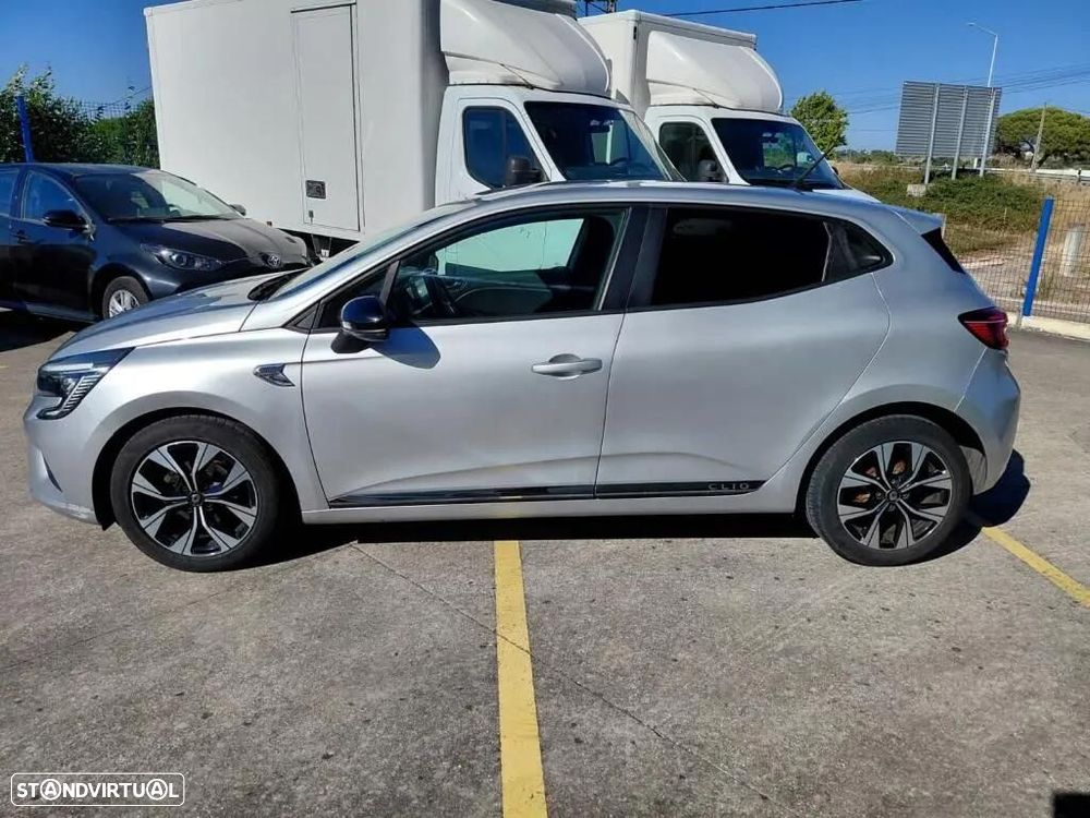 Renault Clio - 5