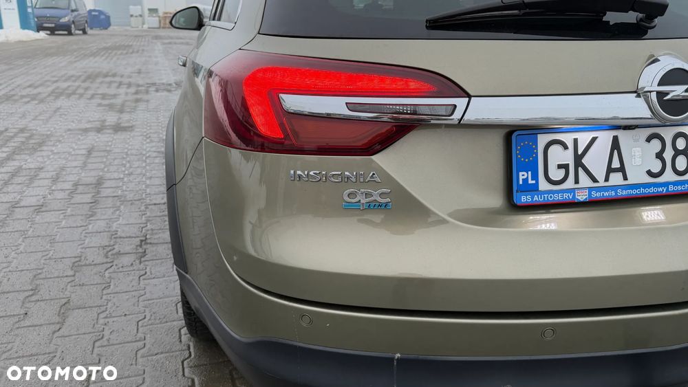 Opel Insignia 2.0 Bi Turbo CDTI 4x4 - 5