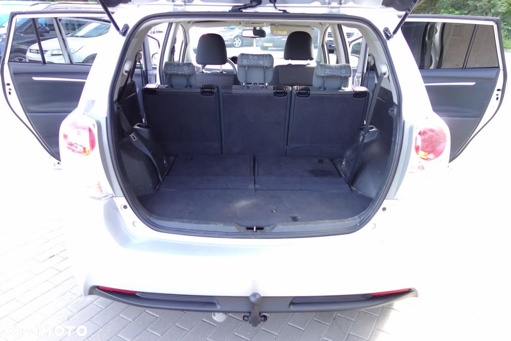 Toyota Verso 2.0 D-4D 7-Sitzer Life - 8