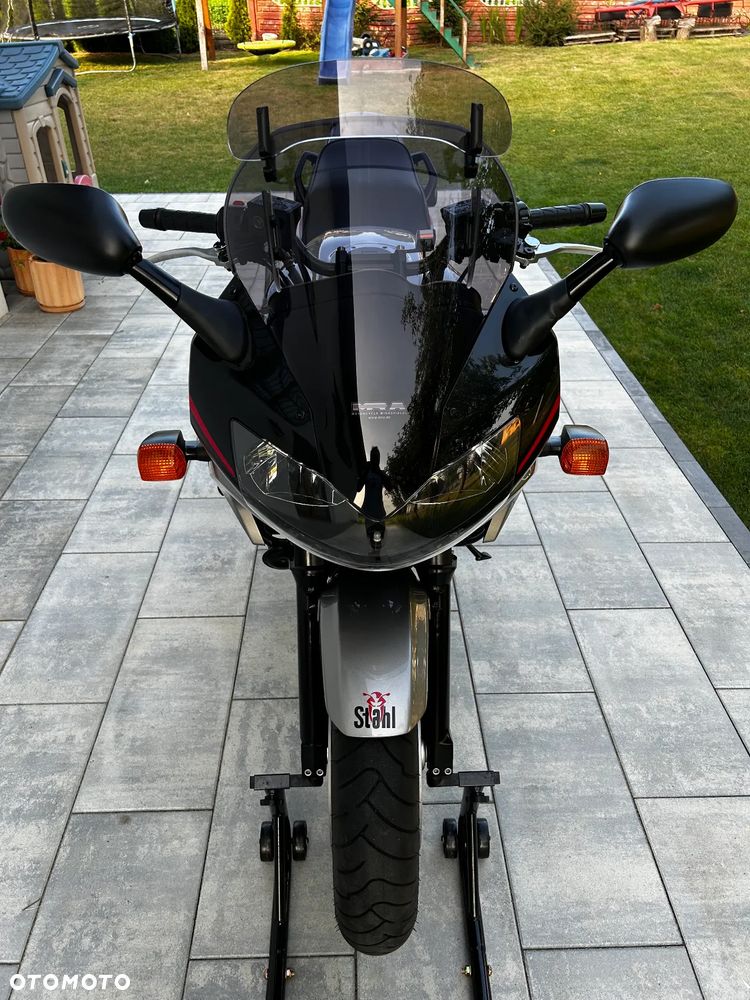 Kawasaki ZRX - 15