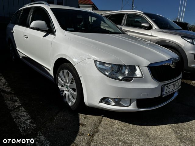 Skoda Superb 2.0 TDI DSG L&K - 3