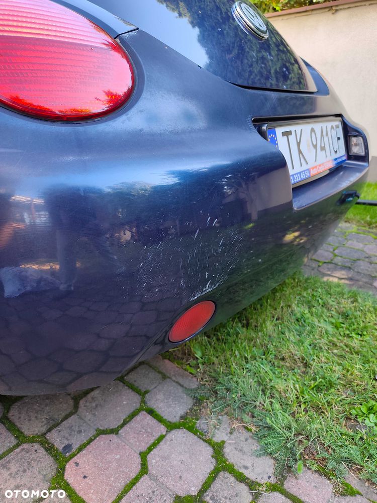 Volkswagen New Beetle - 3