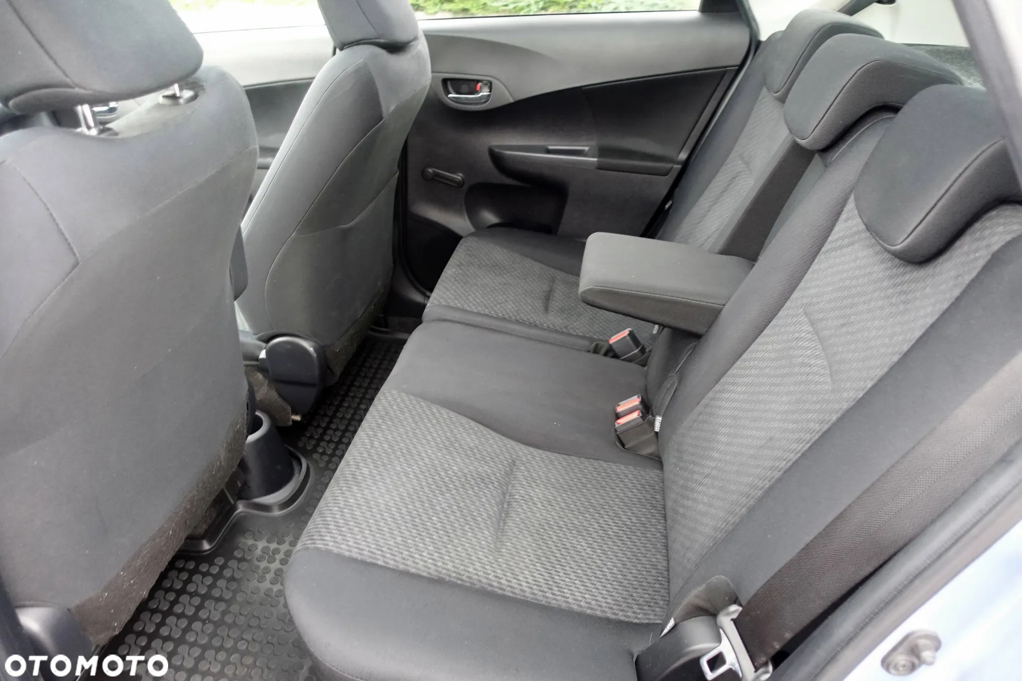 Toyota Verso S 1.4 D-4D Comfort - 14