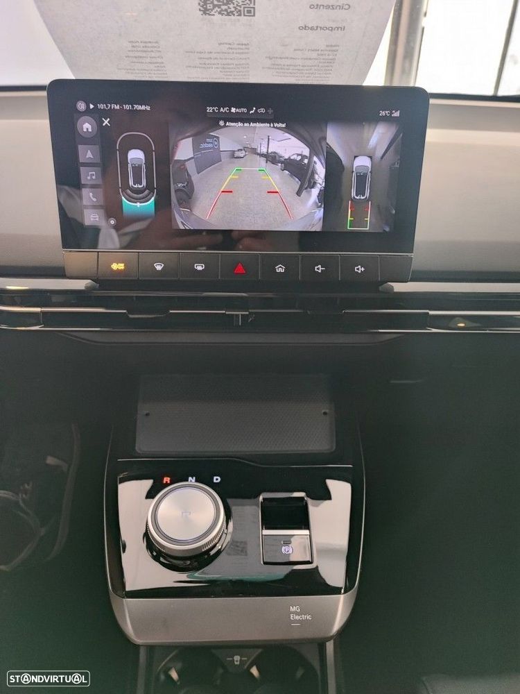MG MG4 64 kWh Luxury - 10