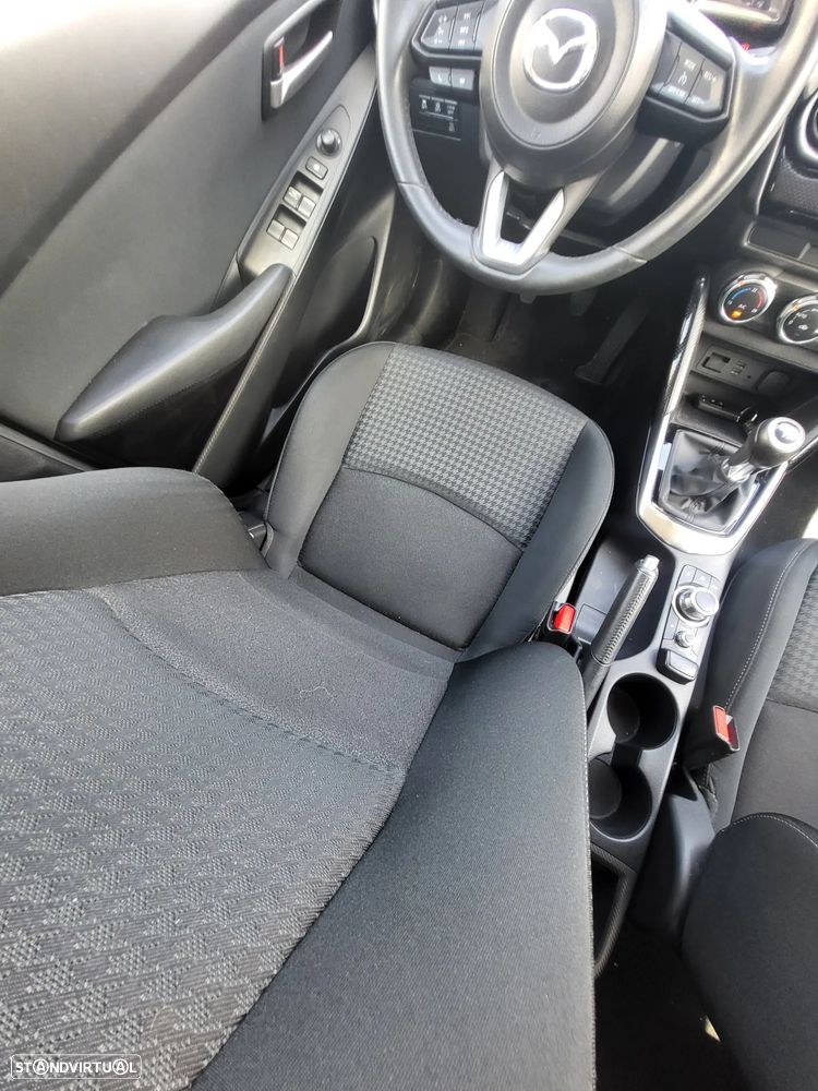 Mazda 2 1.5 Sky-G Advance Navi - 13