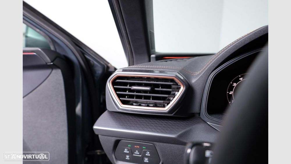 Cupra Leon ST 1.5 eTSI DSG - 8