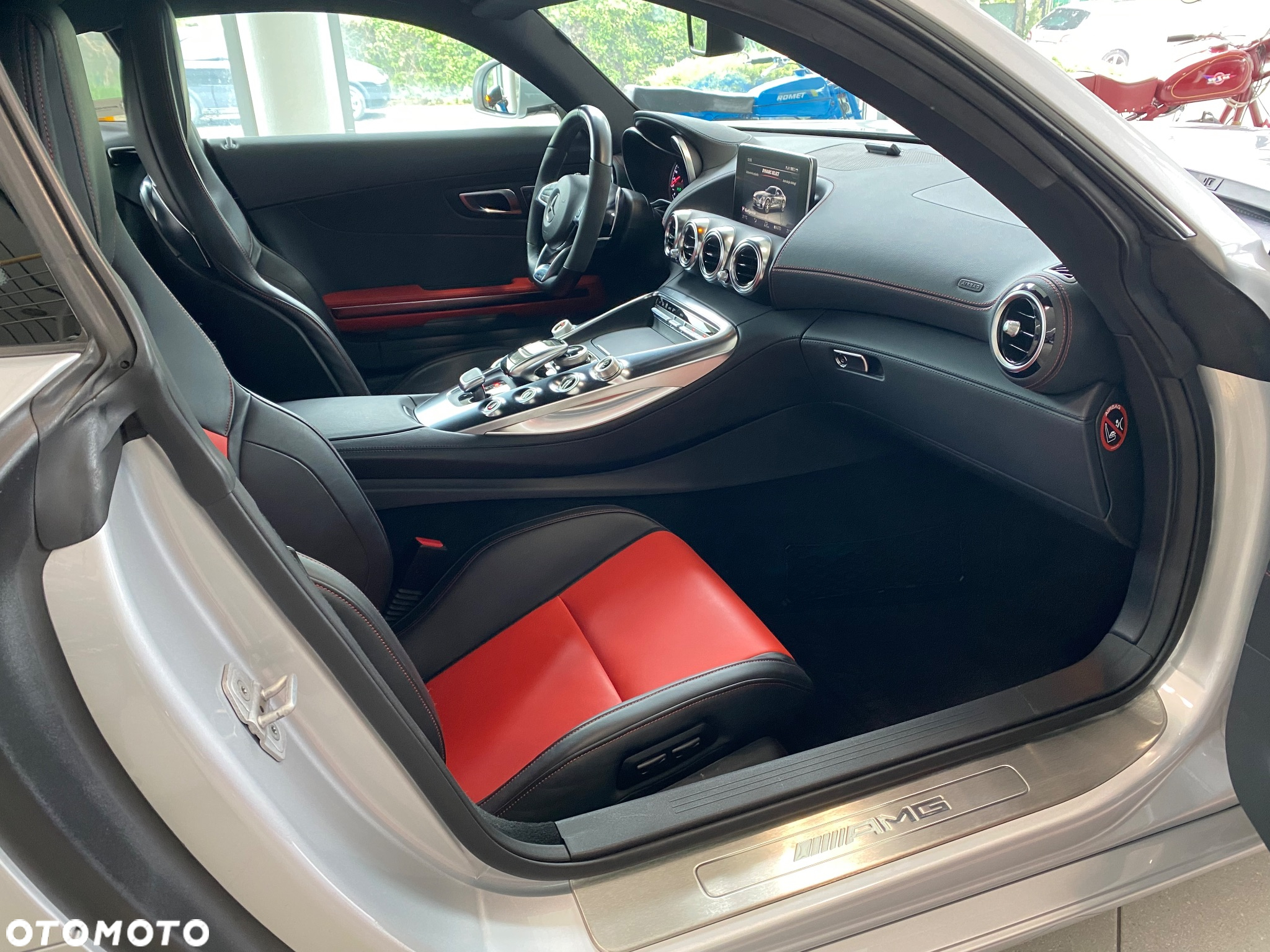 Mercedes-Benz AMG GT Standard - 31