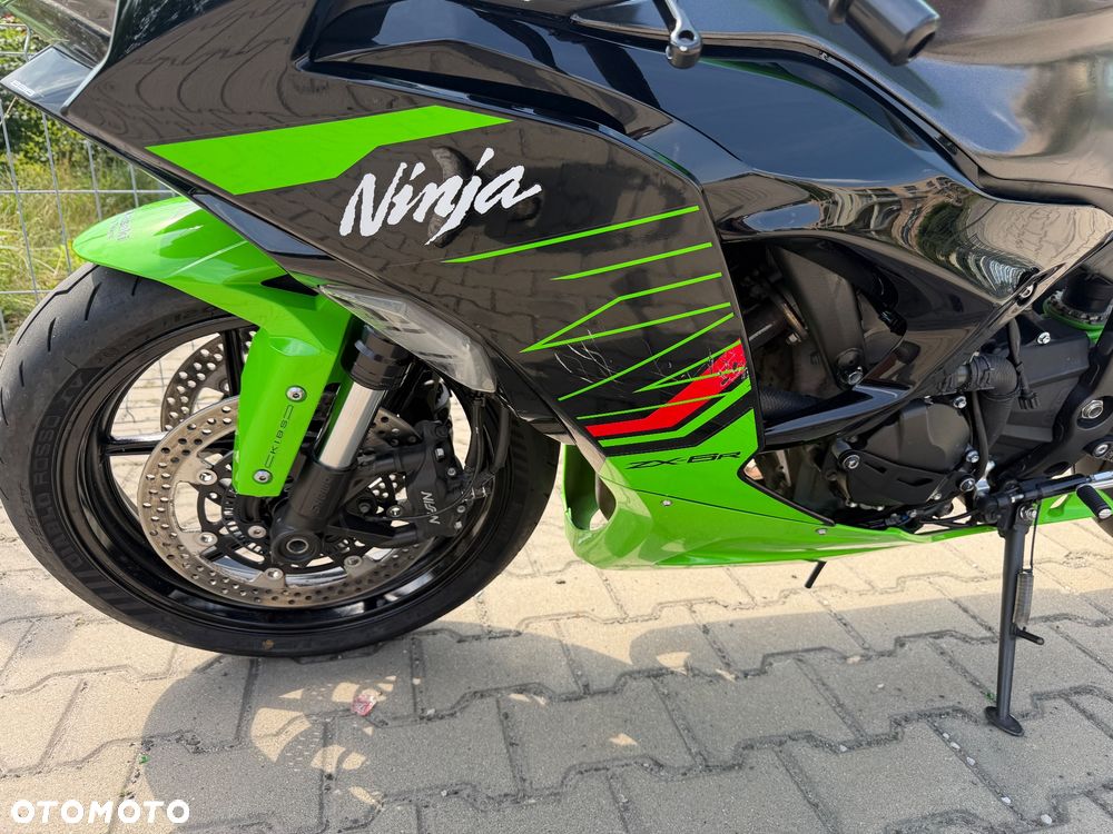 Kawasaki ZXR - 12