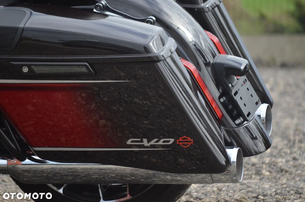 Harley-Davidson Touring Street Glide - 16