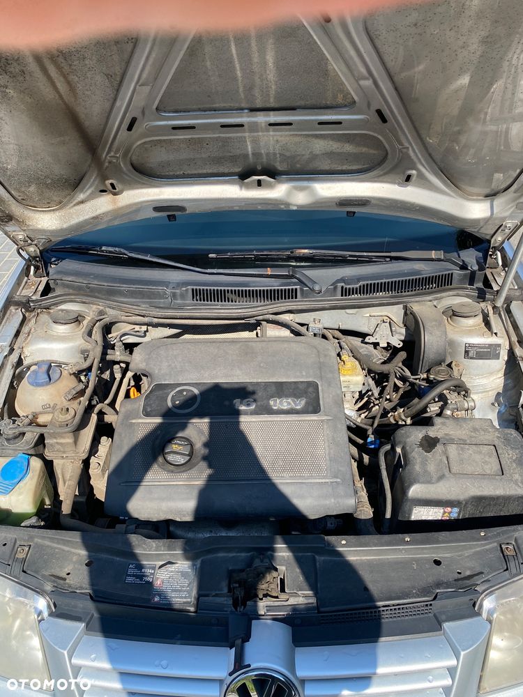 Volkswagen Bora 1.6 Basis - 15
