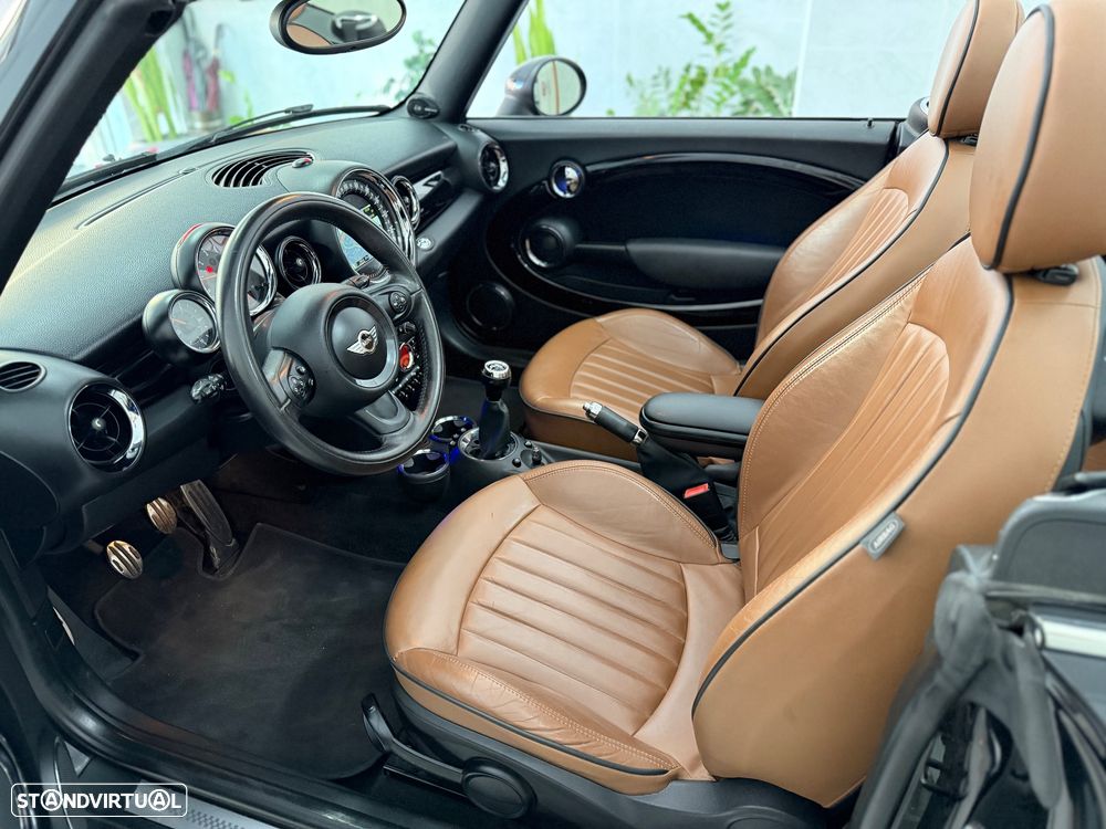 MINI Cabrio Cooper SD - 11