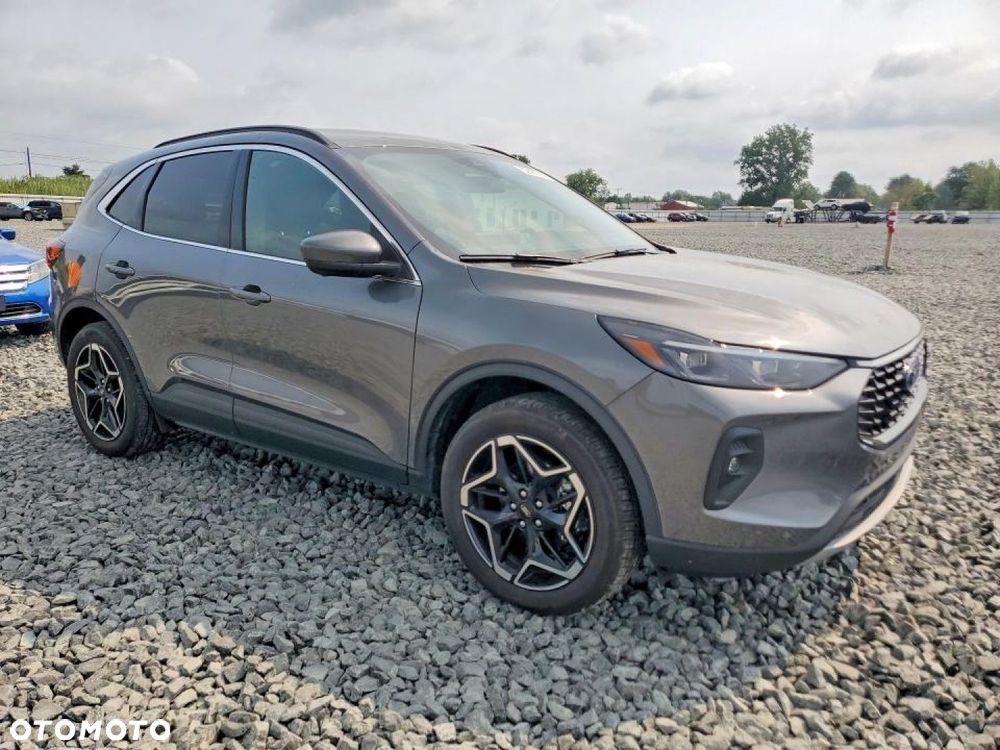 Ford Escape - 3