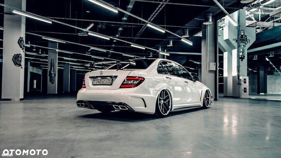 Mercedes C Klasa W204 Black Series Body Kit Pakiet - 4