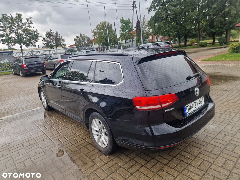 Volkswagen Passat - 5