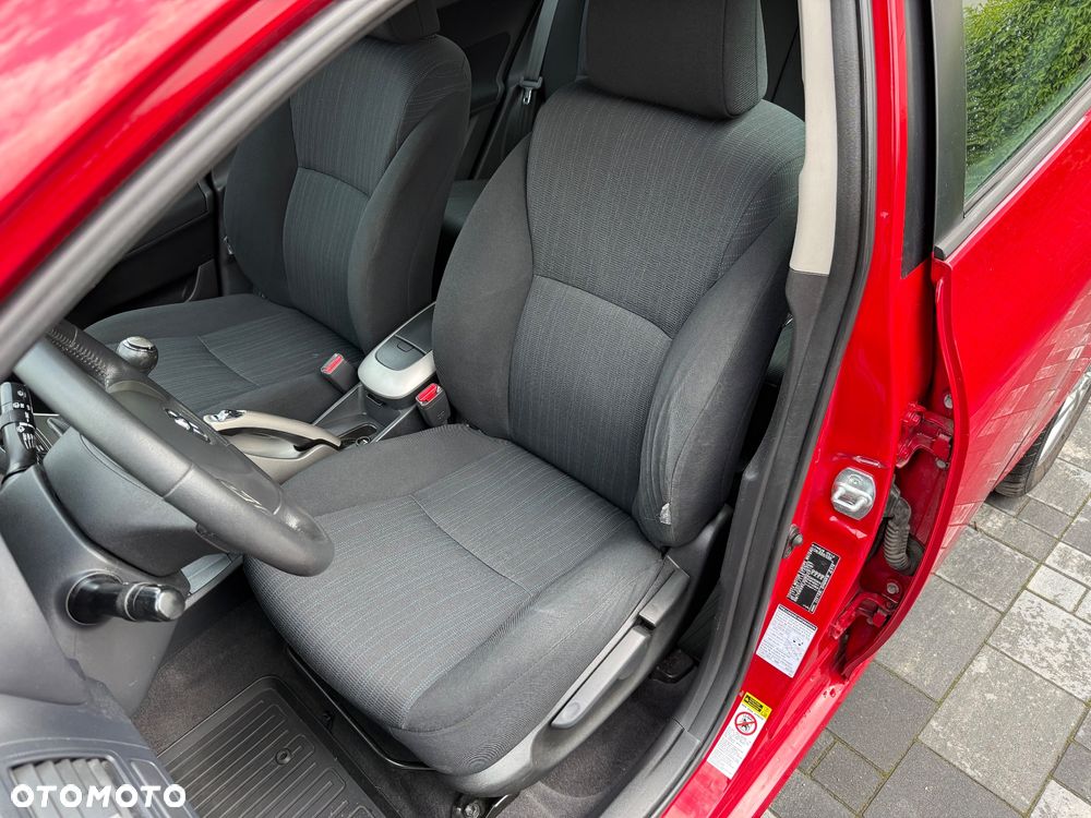 Toyota Auris 1.4 VVT-i Team - 14