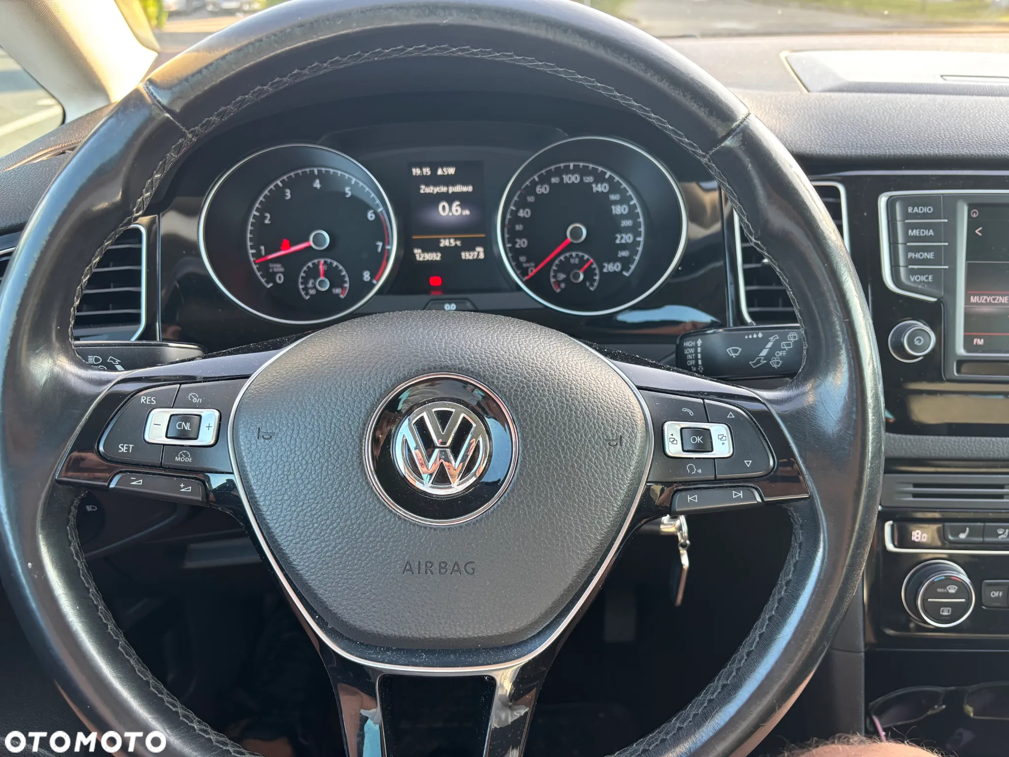 Volkswagen Golf Sportsvan VII SV 1.4 TSI BMT Highline - 9