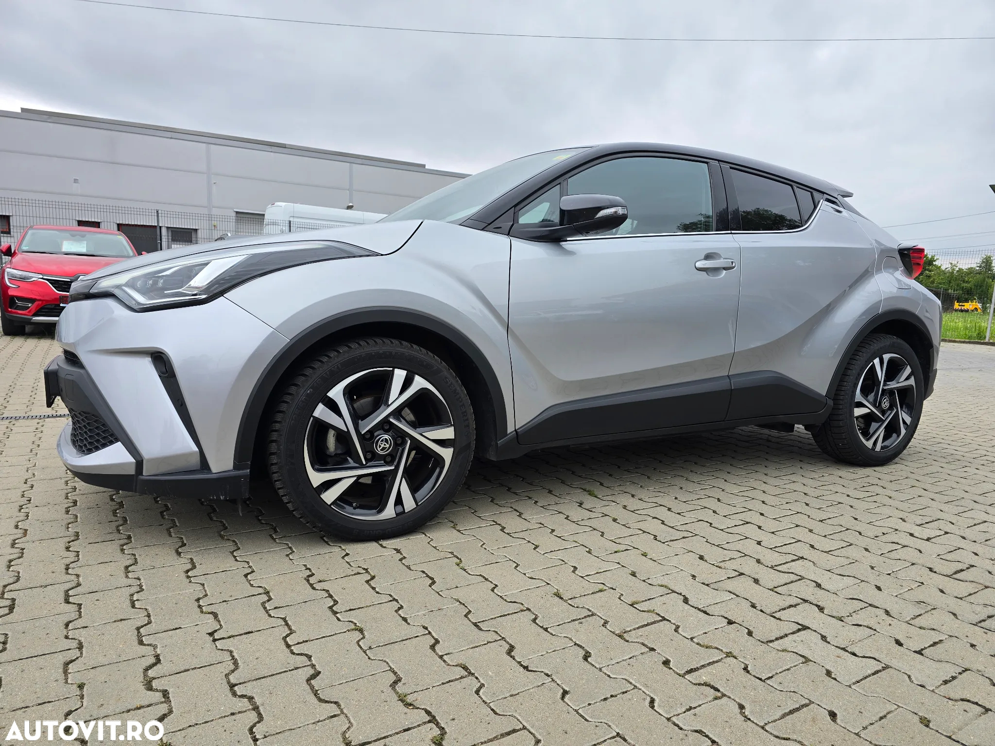 Toyota C-HR 1.8 HSD 122 CP 4x2 CVT C-ult Style bi-tone - 2