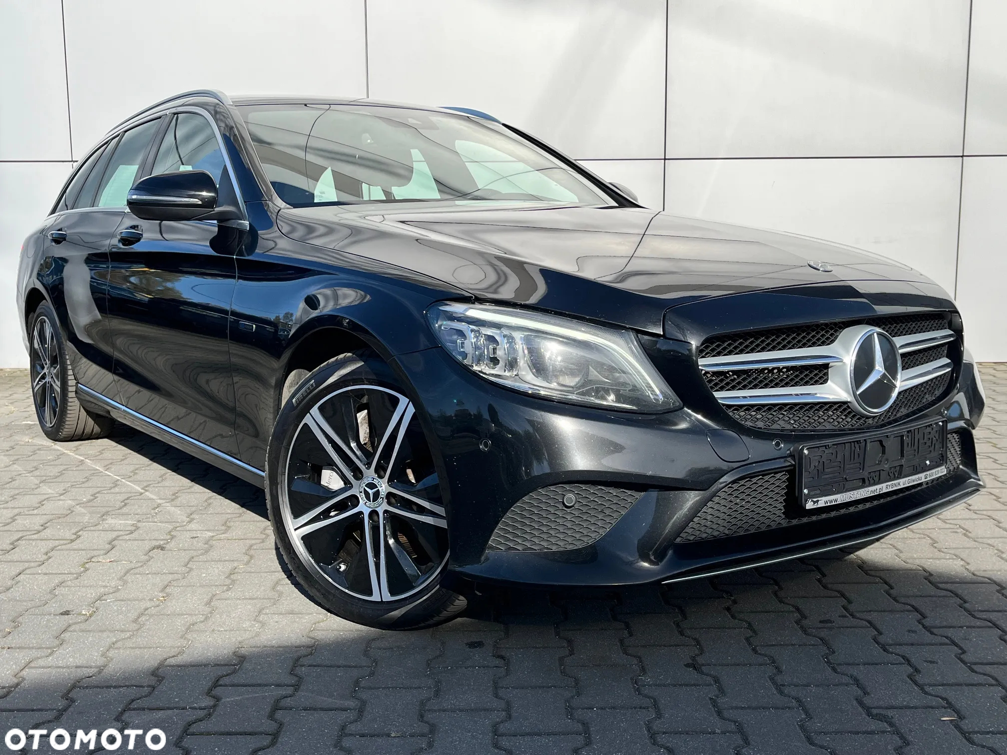 Mercedes-Benz Klasa C 300 e 9G-TRONIC - 3
