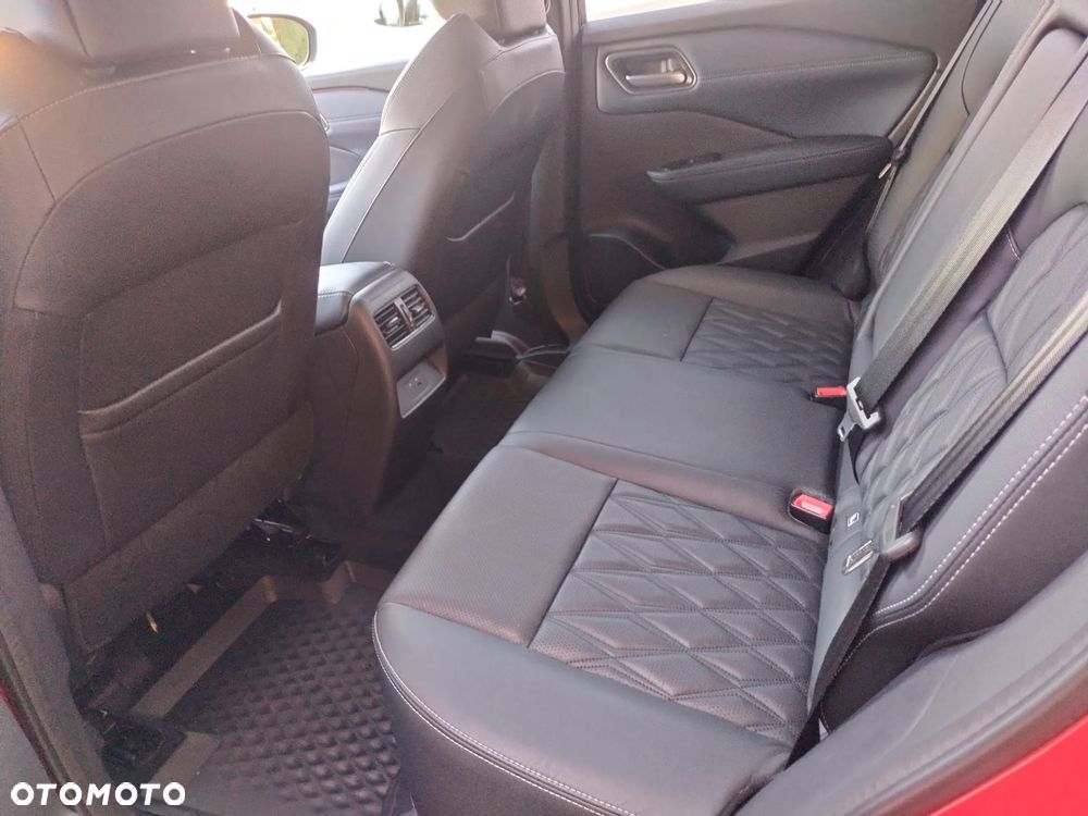 Nissan Qashqai 1.3 DIG-T MHEV Xtronic Tekna+ - 26