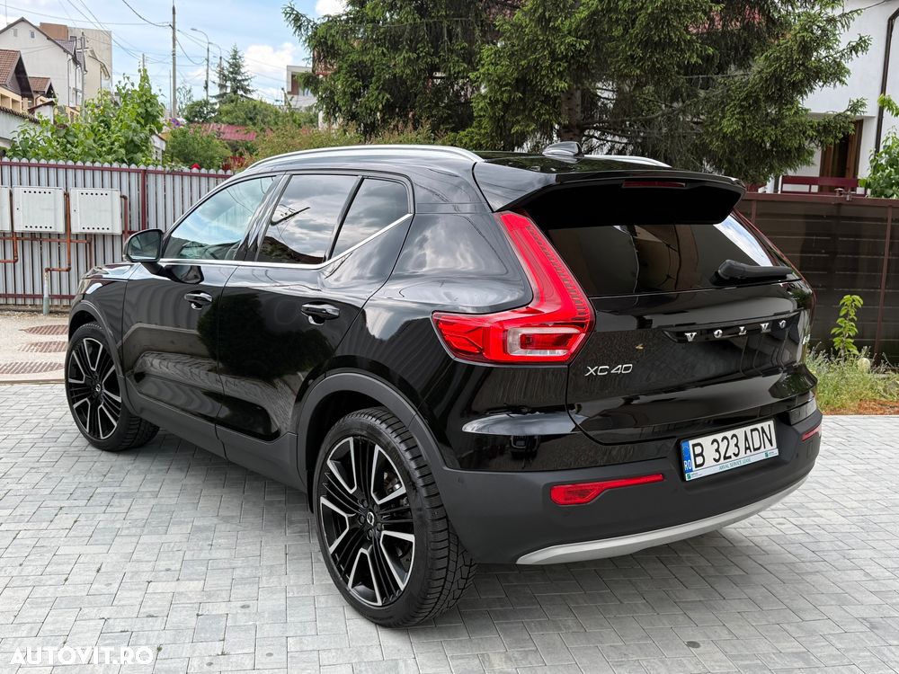 Volvo XC 40 B4 AT8 AWD Mild Hybrid Inscription - 2