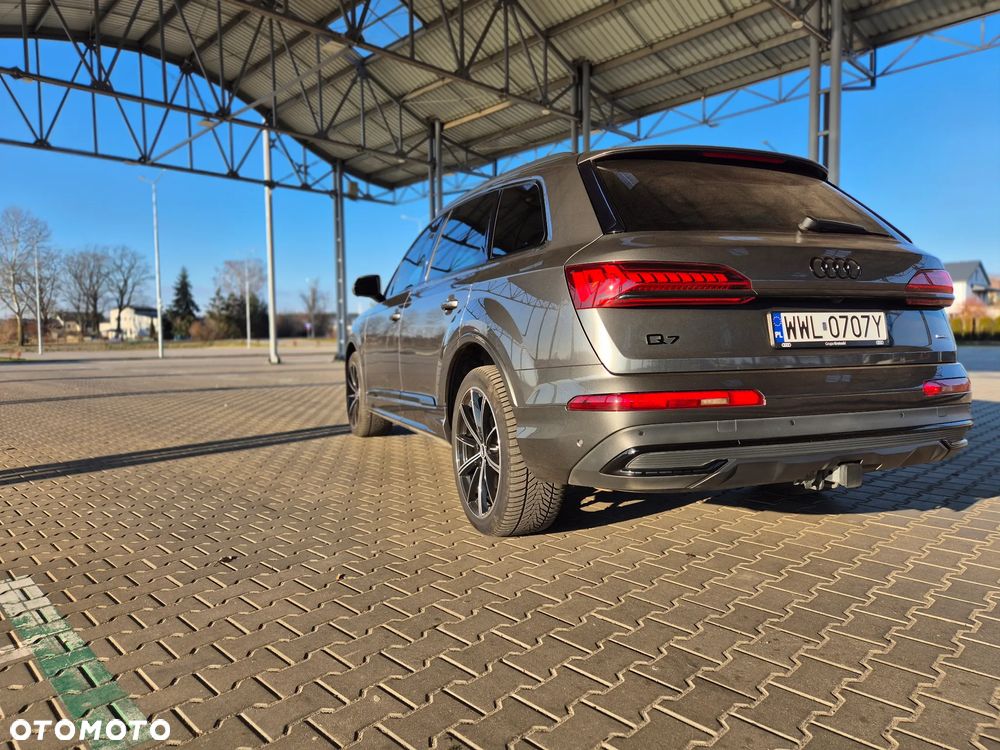 Audi Q7 55 TFSI quattro tiptronic - 12
