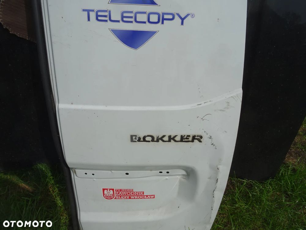 WYPRZEDAZ MIESIACA DACIA DOKKER DRZWI PRAWE TYL SKRZYDLO BIALY INNE CZESCI POLECAM - 6