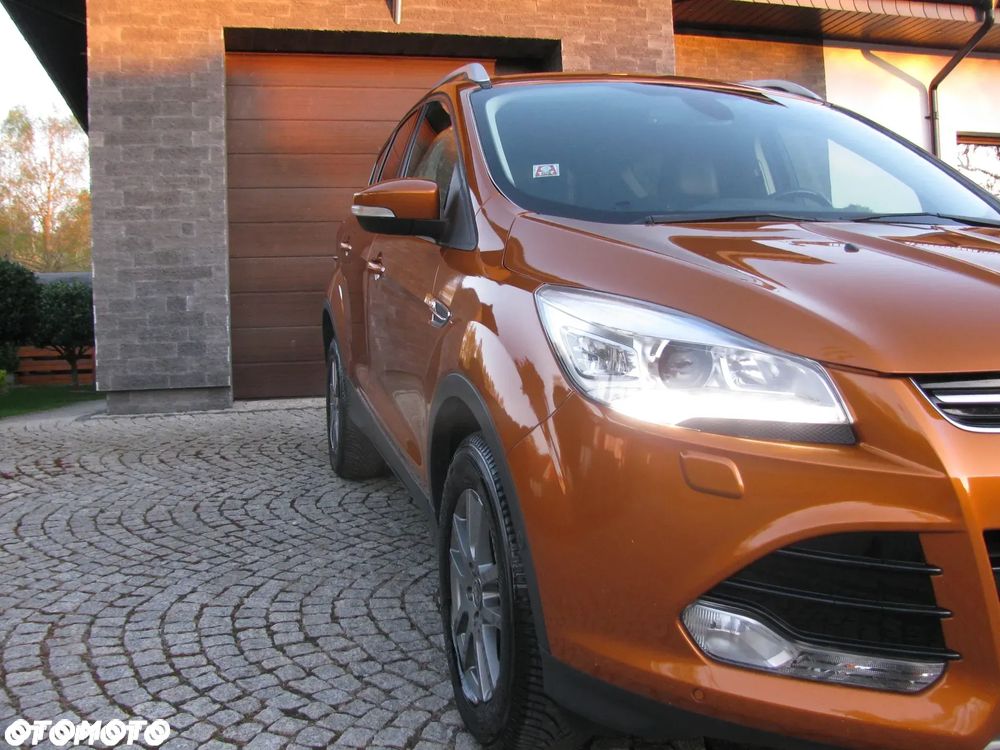 Ford Kuga 2.0 TDCi 2x4 Titanium - 29