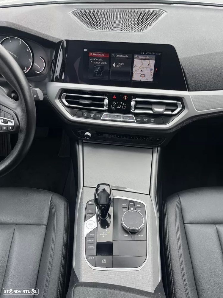 BMW 318 d Touring Aut. Sport Line - 48