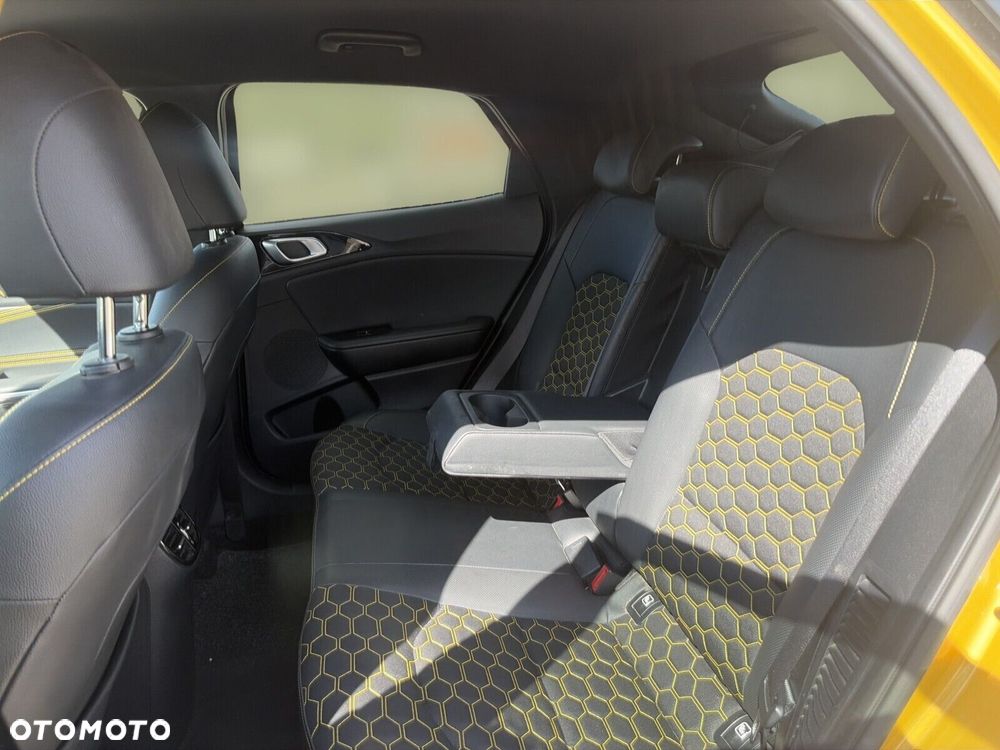 Kia XCeed - 17
