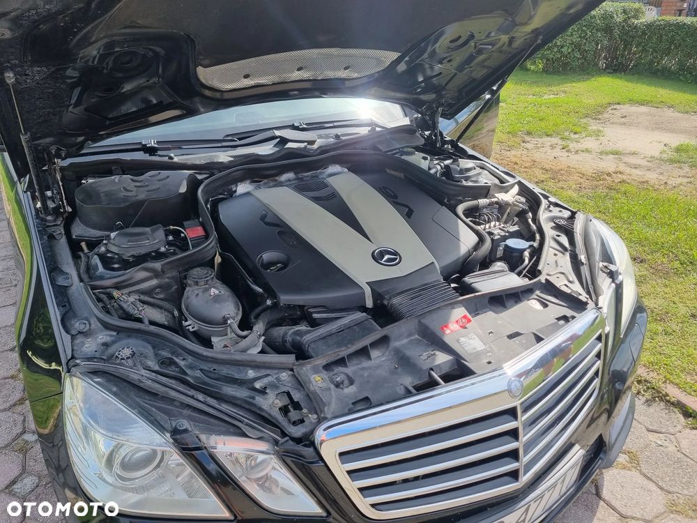 Mercedes-Benz Klasa E 350 CDI DPF 4Matic BlueEFFICIENCY 7G-TRONIC Avantgarde - 16