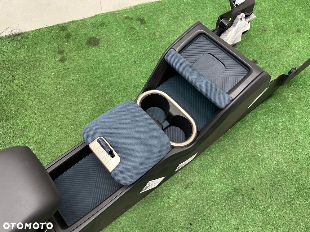 MINI COUNTRYMAN U25 ŚRODEK TAPICERKA FOTELE TUNEL KANAPA SKÓRA - 9