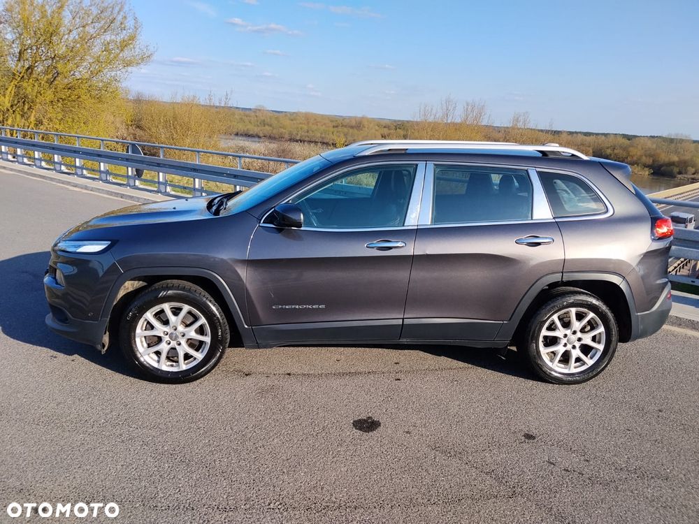 Jeep Cherokee 2.0 MJD 4x2 Longitude - 4