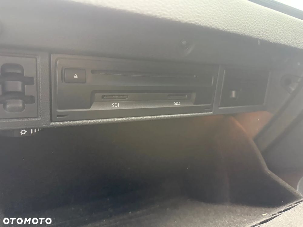 Volkswagen Golf 2.0 TDI DSG Sound - 28