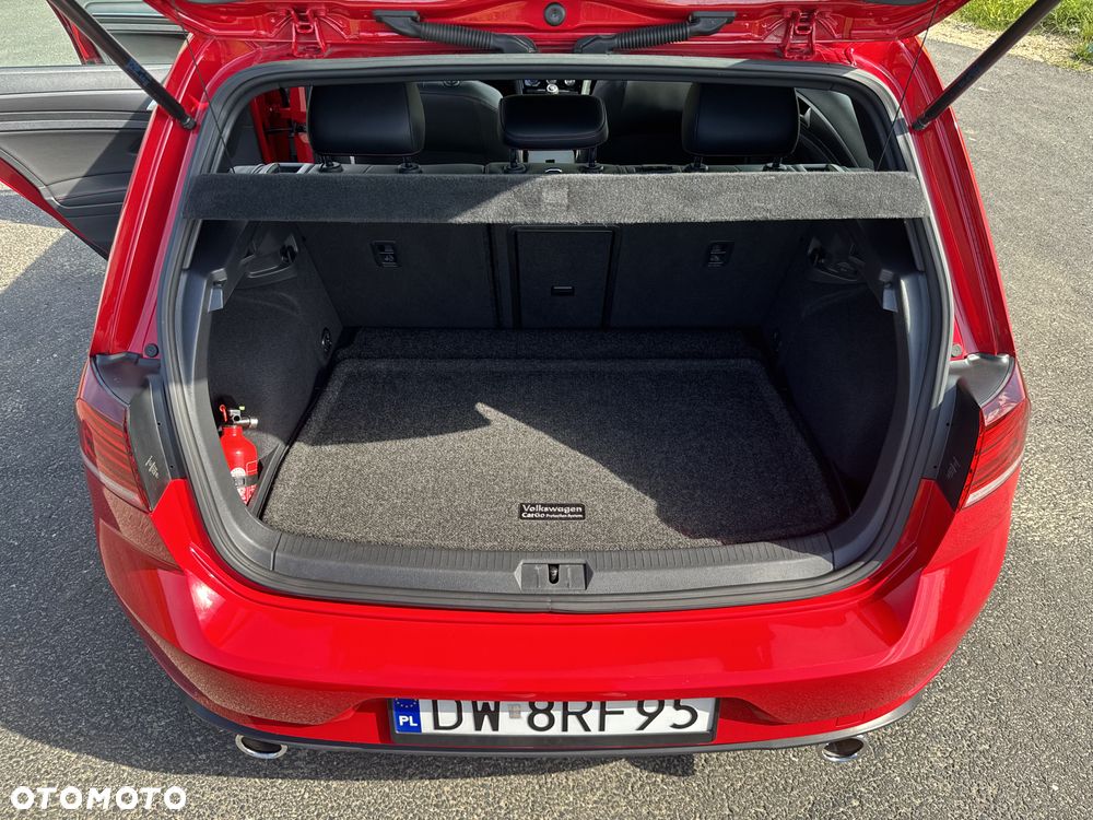 Volkswagen Golf - 9